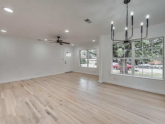 3rd image of 4728 Houghton Ave