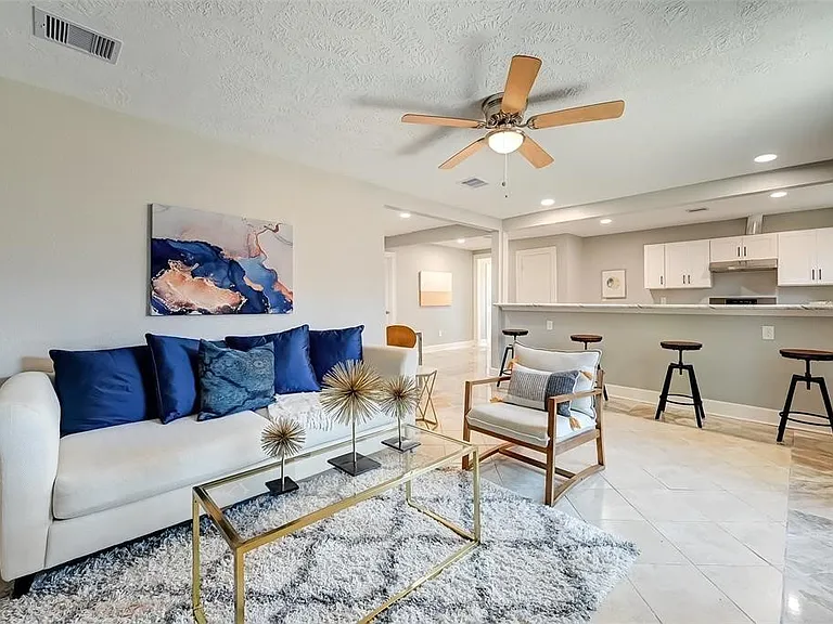 8915 Klondike St — Photo 5