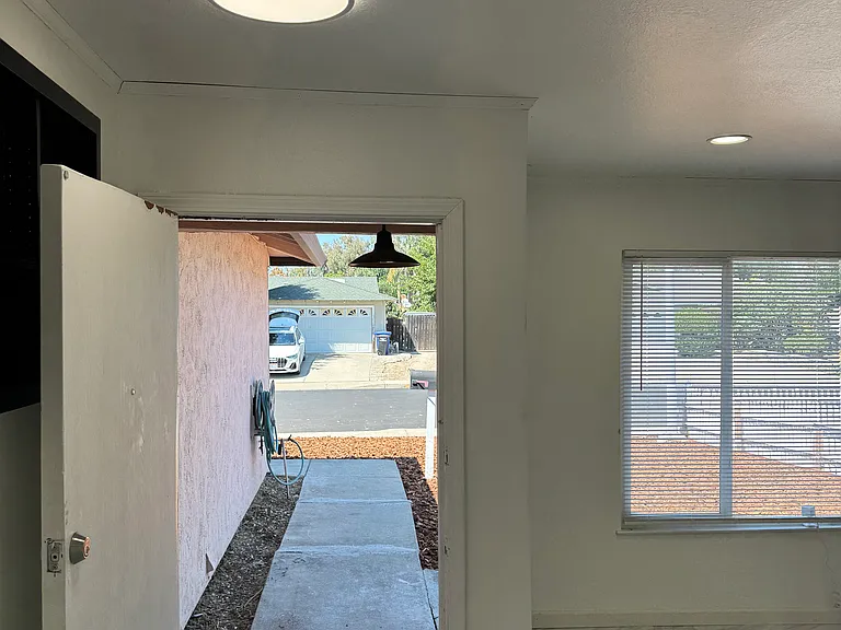 22 Merrimac Pl — Photo 8