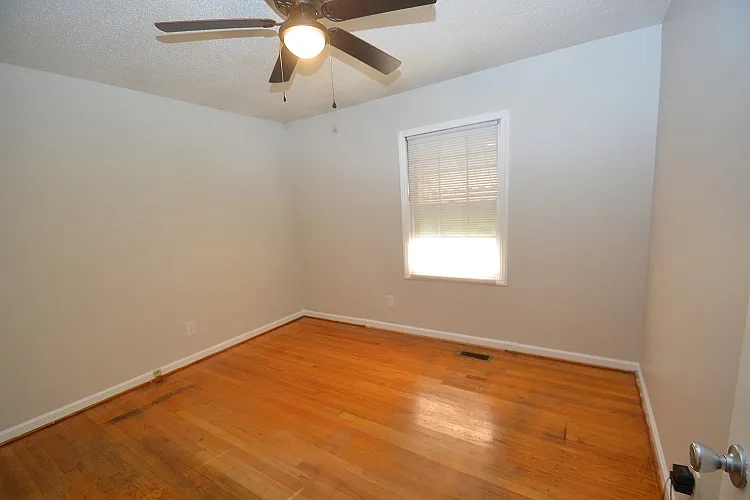 3407 Facade St — Photo 6
