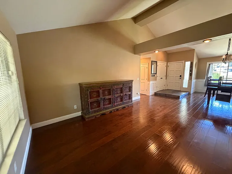 2461 Bay Hill Cir — Photo 5