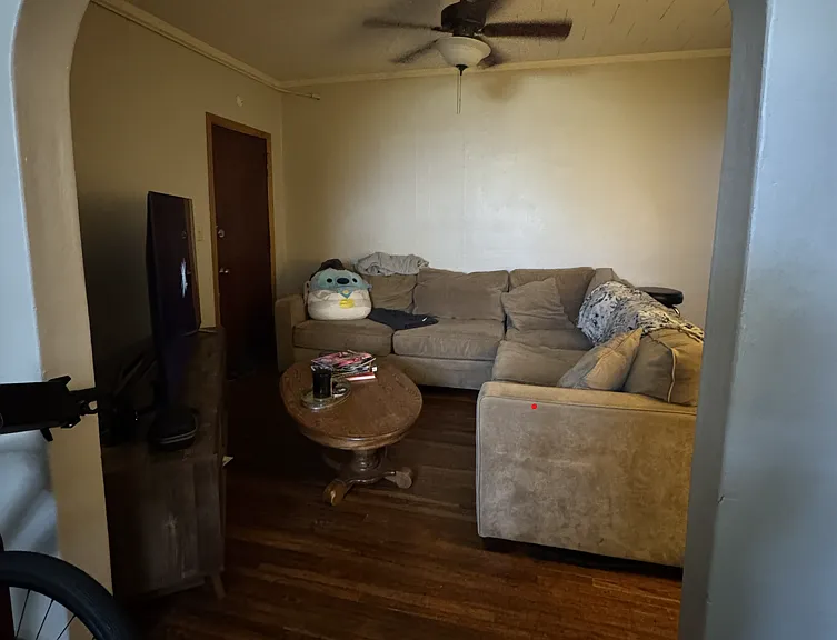 2910 Dudley St #6 — Photo 4