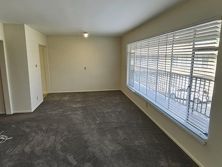 515 Center St #C — Photo 5