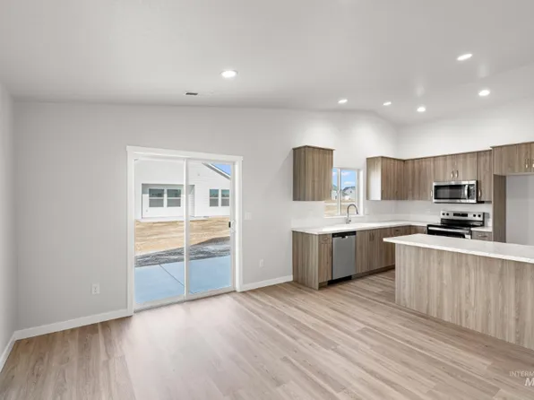 2990 N Waterbrook Ave, Star, ID 83669