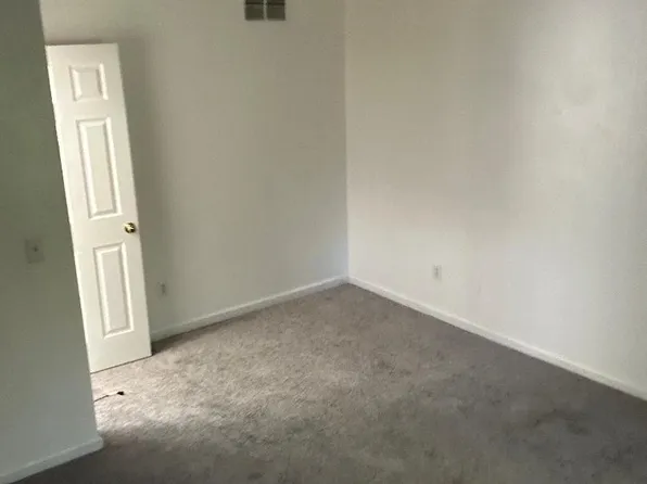 129 Orchard St APT 2, Walden, NY 12586