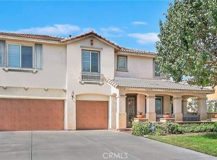 6827 Raspberry Ct, Corona, CA 92880