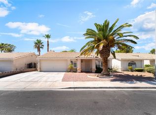 1427 Pathfinder Rd, Henderson, NV 89014