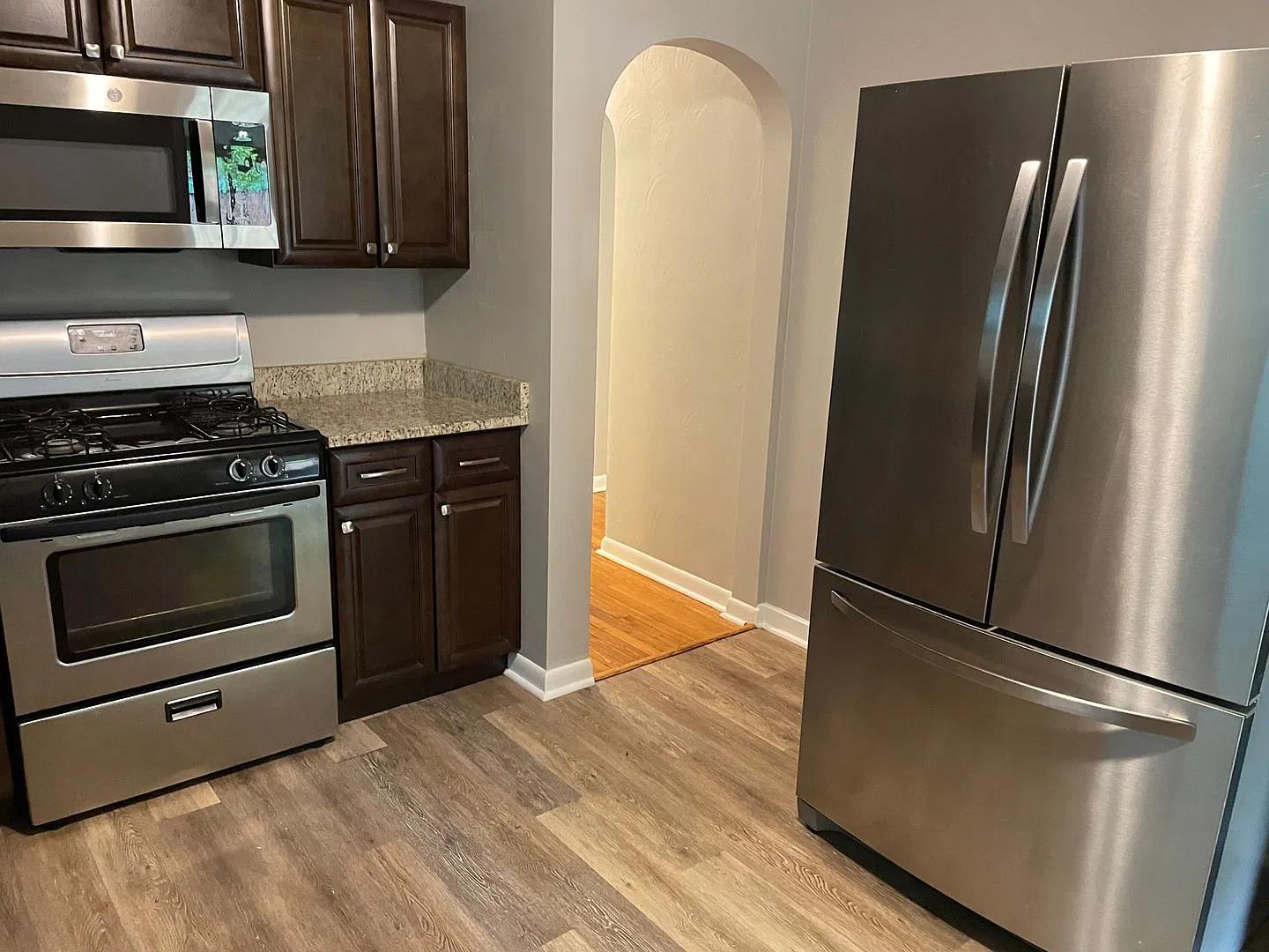 Cozy 2-Bedroom Home with AC, Garage, and Fenced Backyard! — Photo 4