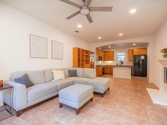3rd image of 2658 Escala Cir