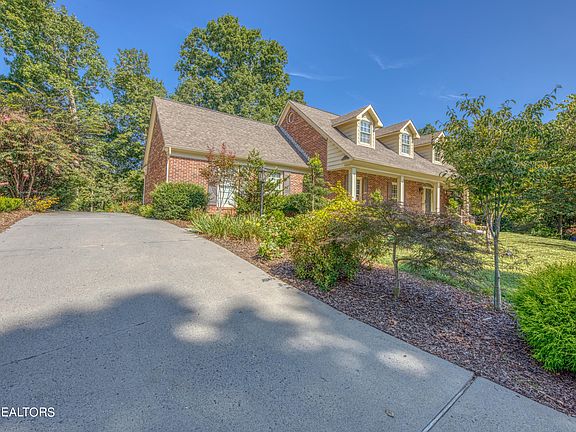 5th image of 1344 Knightsbridge Dr