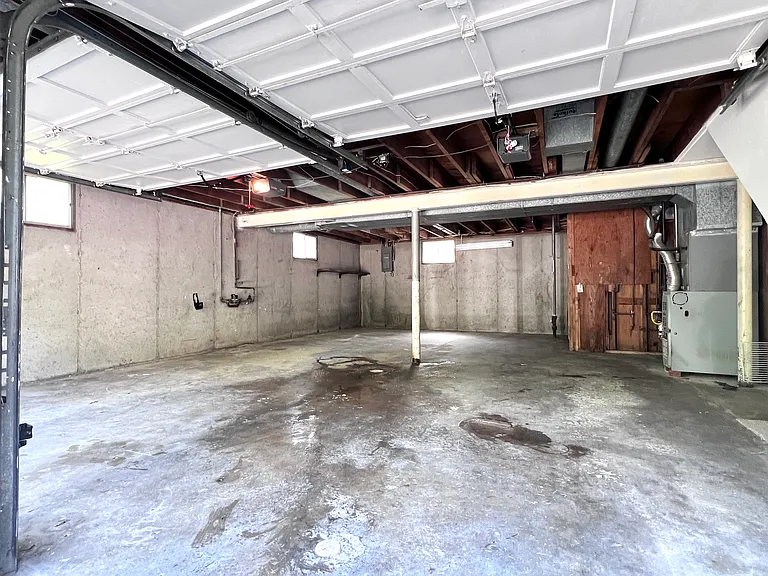 8226 McGee St — Photo 17
