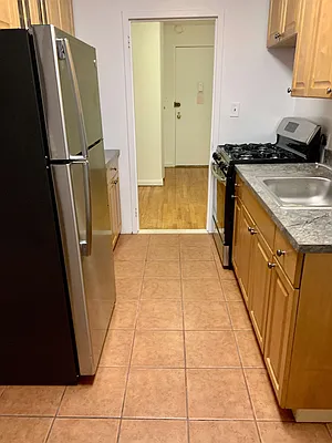 Rented by MQ Realty LLC | media 6