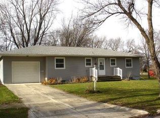 315 NW 8th St, Pocahontas, IA 50574