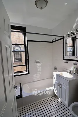 Rented by Mason Group LLC | media 16