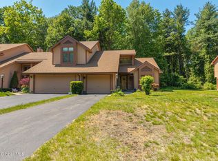 4034 Georgetown Sq, Schenectady, NY 12303