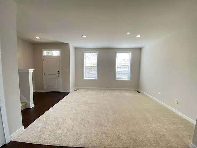 806 Hoopes Ln #180 — Photo 5