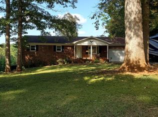 194 Castle Creek Rd, Statesville, NC 28625
