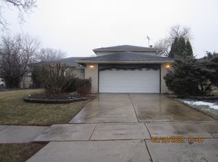 6055 Beechwood Rd, Matteson, IL 60443