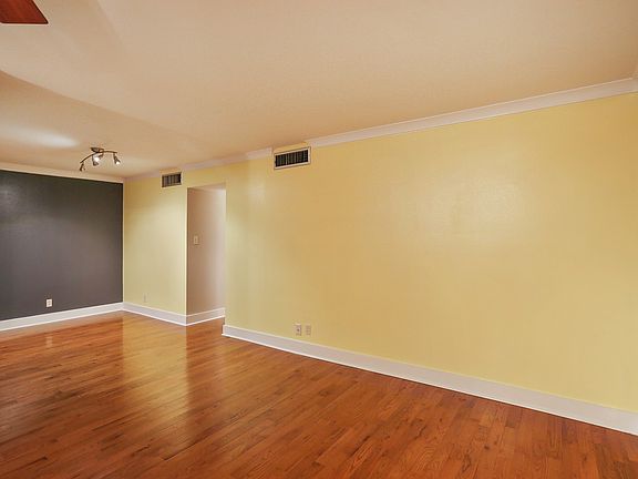 5th image of 1430 Jackson Avenue #303