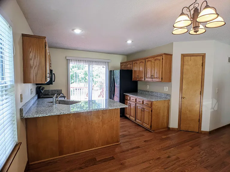 7602 W 154th Ter — Photo 13