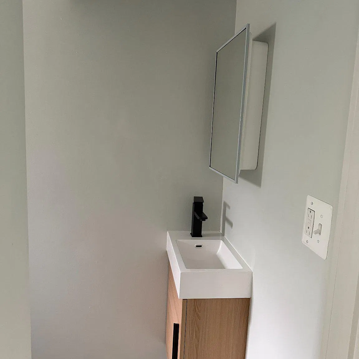 3 bed, 1.5 bath, 1280 sqft, $2,100 — Photo 4