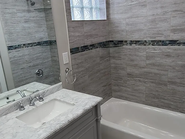 6340 Crombie St — Photo 17