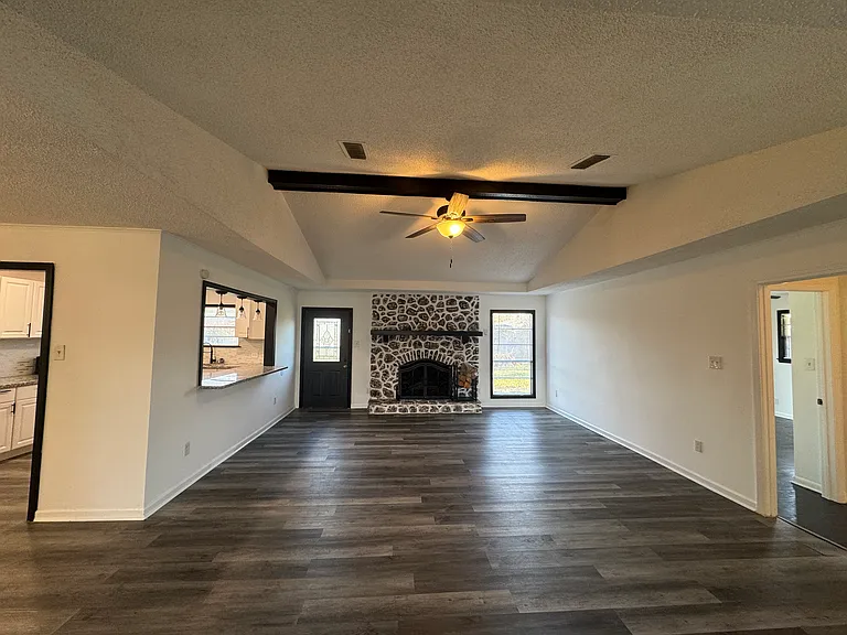 4740 Baywood Ln — Photo 4