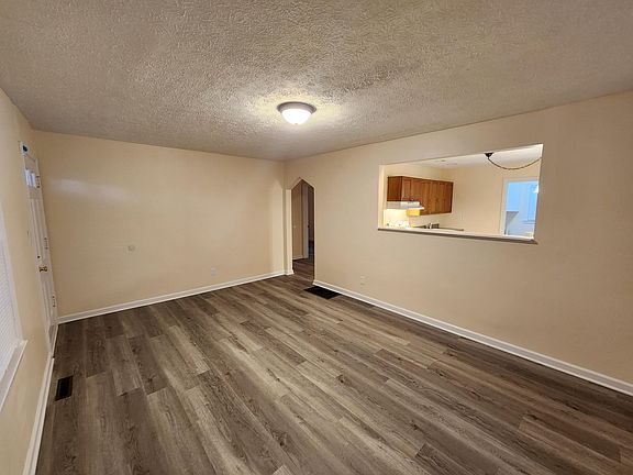 4th image of 1726 Sonne Ave