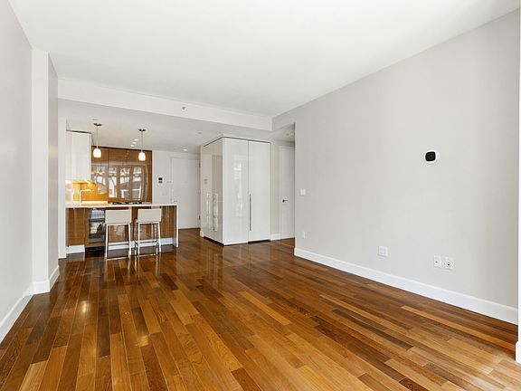 4th image of 130 W 20th St APT 6C