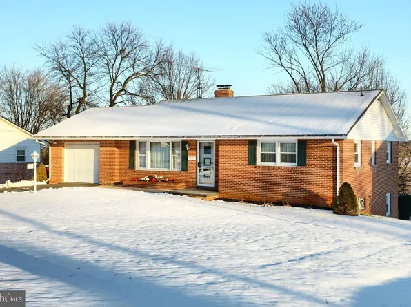 124 Ivy Dr, Red Lion, PA 17356