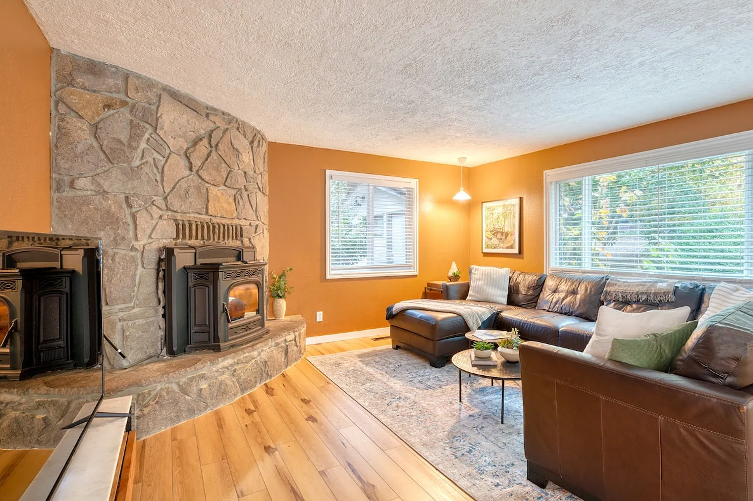 4 bed, 3.0 bath, 2507 sqft, $8,001 — Photo 1
