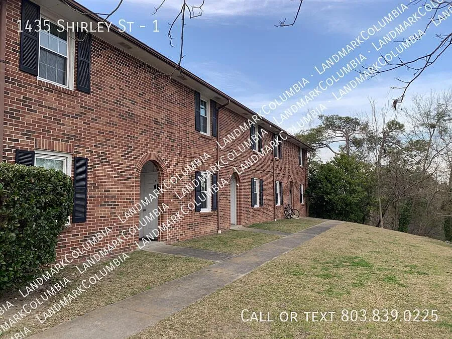2 bed, 1.5 bath, 1200 sqft, $1,200 — Photo 1