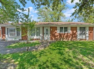733 Spicewood Dr, Clarksville, IN 47129