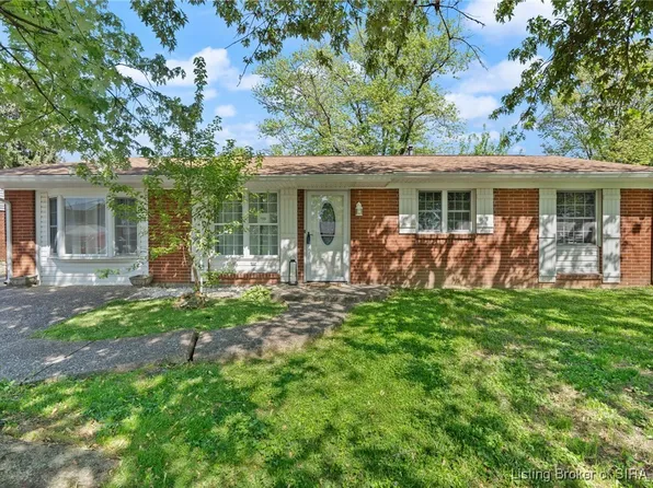 733 Spicewood Drive, Clarksville, IN 47129