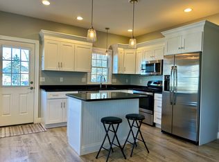 127 Bridge St #1R, Beverly, MA 01915