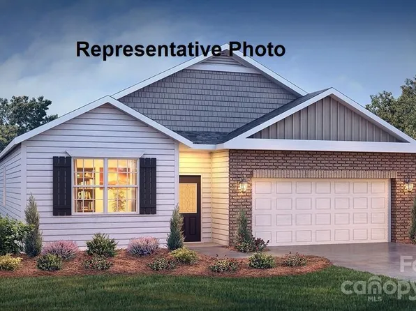 123 Wheatfield Rd, Fletcher, NC 28732