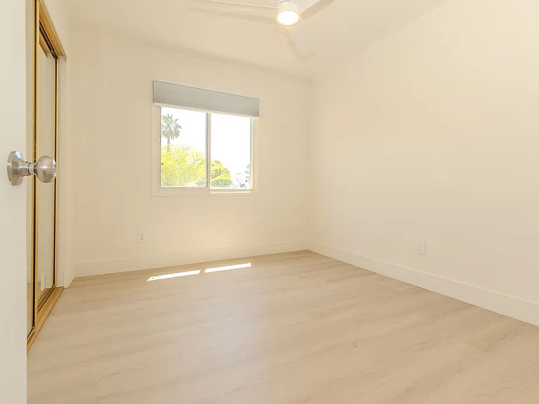 6180 Veemac Ave — Photo 16