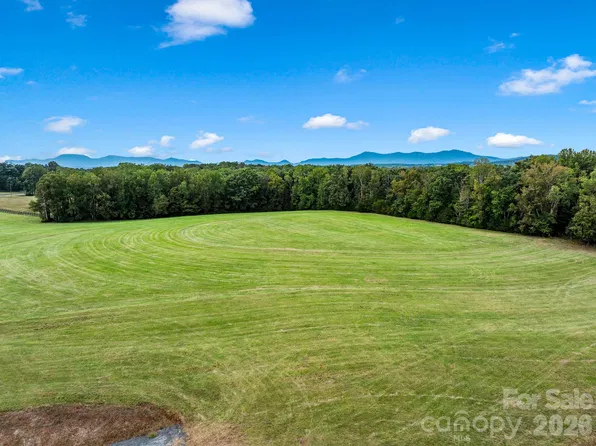 Collinsville Rd, Columbus, NC 28722