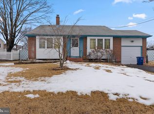 409 N Garden Blvd, Edgewater Park, NJ 08010