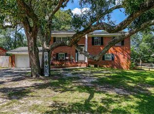 6438 Barnes St, Milton, FL 32570