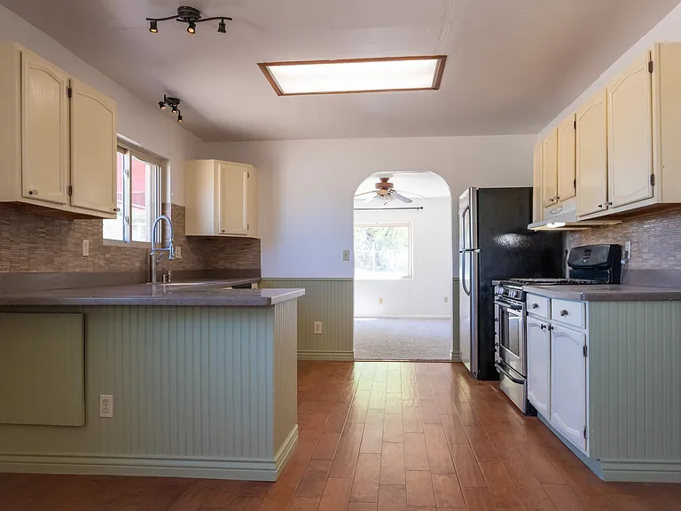 1560 N John Adams St — Photo 13