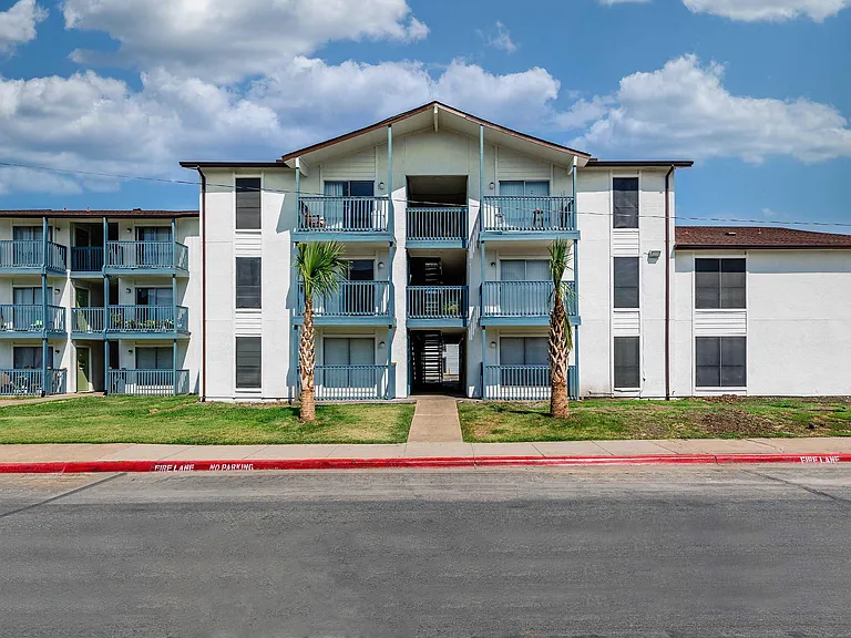 The Milo Apartments — Photo 2