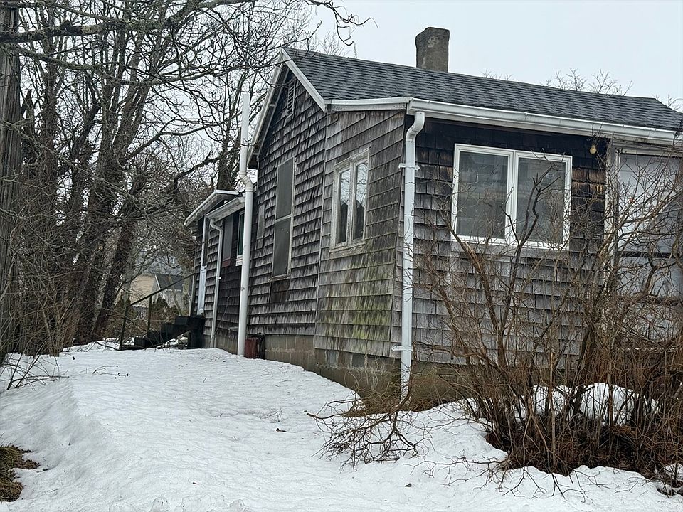 2nd image of 11 10th St