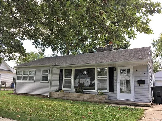 900 E College Ave photo 1
