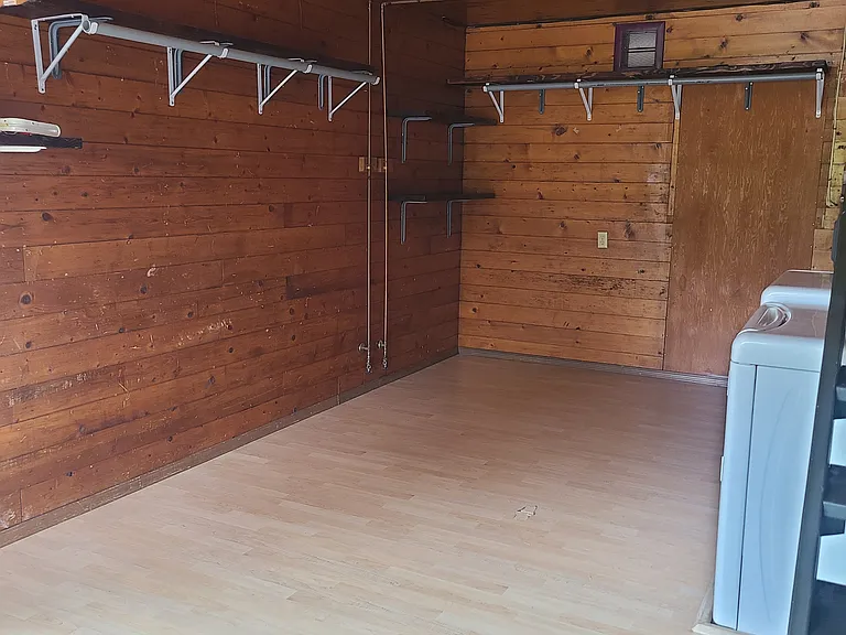 102 S Chestnut St — Photo 10