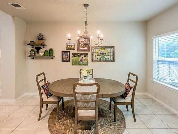 5th image of 1112 La Conterra Blvd