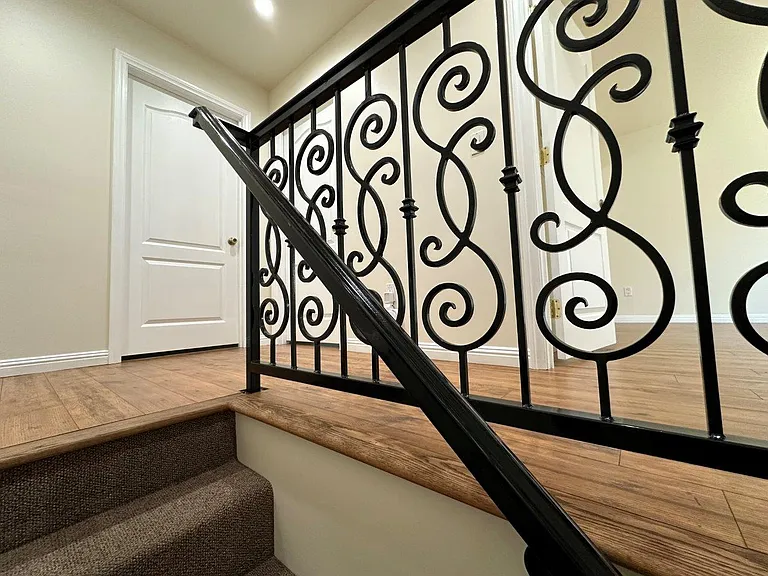 12540 Moorpark St — Photo 11