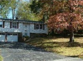 293 Alamo Dr, Pittsburgh, PA 15241