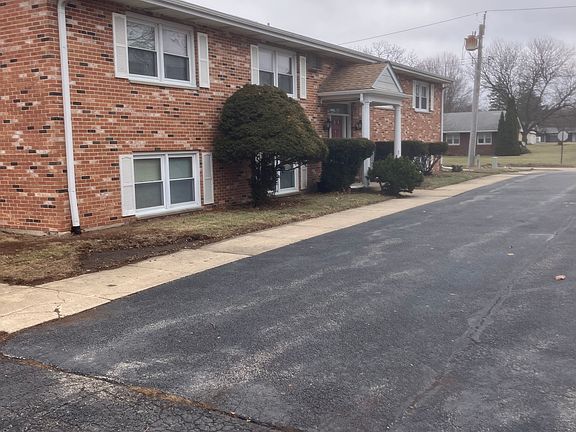 2nd image of 205 S Shabbona Rd #D