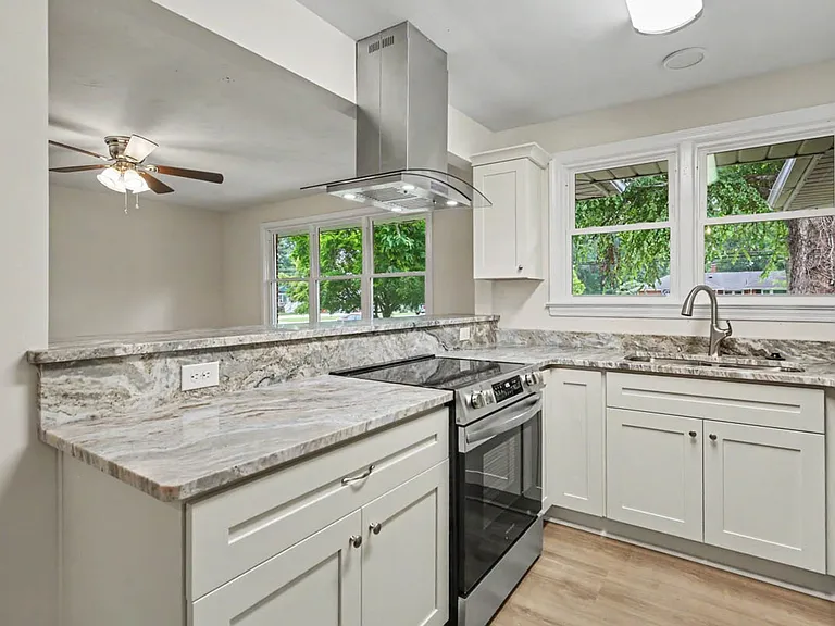 1221 Burlington Rd — Photo 19